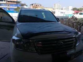  汽車玻璃裂痕修複價格