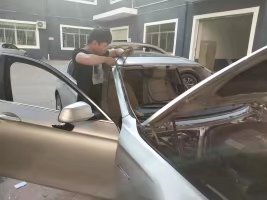 汽車玻璃更換
