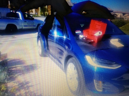 體驗土豪的特斯拉model X前擋修複