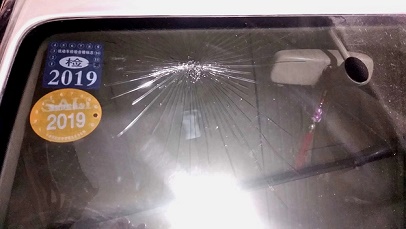 為了原車密封和前擋膜修複