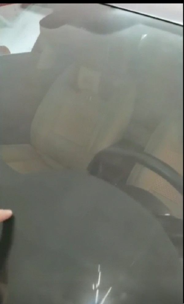  汽車前擋玻璃修複400塊錢是貴還是便宜？